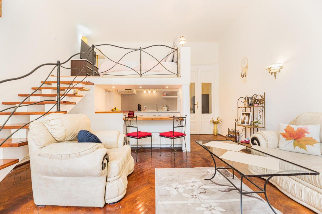 Hera Apartment - Old Town Брашов Экстерьер фото