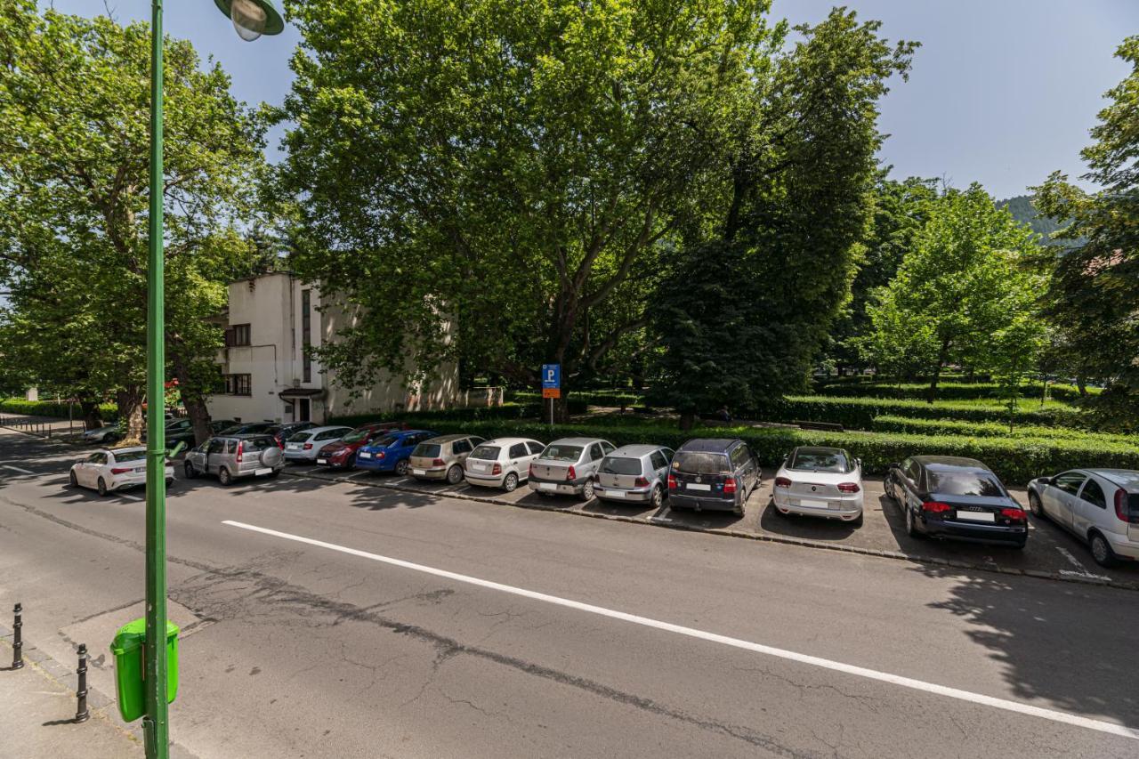 Hera Apartment - Old Town Брашов Экстерьер фото